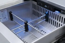 BULL Premium Outdoor Schubladen-Kühlschrank Mit LED Kontrollpanel, IPX4 Spritzwassergeschützt 14 BULL Premium Outdoor Schubladen-Kühlschrank Mit LED Kontrollpanel, IPX4 Spritzwassergeschützt -Broil King Verkäufe 22280 BULL Premium Kuehlschrank LED Bele 7 1613487089