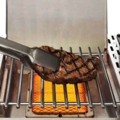 Broil King Regal S690 PRO IR Gasgrill - Modell 2023 - SMART Deal Inkl. Grillfürst Grill Control -Broil King Verkäufe 997942 REGAL S690PROIR FOOD 02