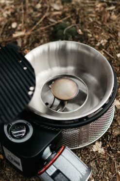 Cobb Grill Premier Gas Deluxe 2.0 - Gasgrill - Kartuschenanschluss - Modell 2023 -Broil King Verkäufe Cobb Grill Premier Gas Deluxe Campinggrill