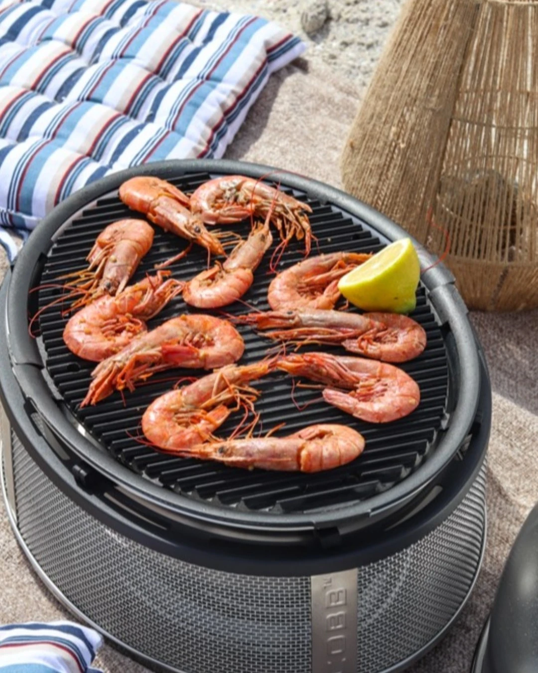 Cobb Grill Supreme Deluxe 2.0 Holzkohlegrill - Modell 2023 7 Cobb Grill Supreme Deluxe 2.0 Holzkohlegrill - Modell 2023 – Bild 7