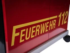 Grillfürst G510G 5-Brenner Gasgrill Mit Hochtemperaturbrenner Und Gusseisen Rosten - Feuerwehr Edition -Broil King Verkäufe G510G FW Feuerwehrgrill Foto freigestellt 30