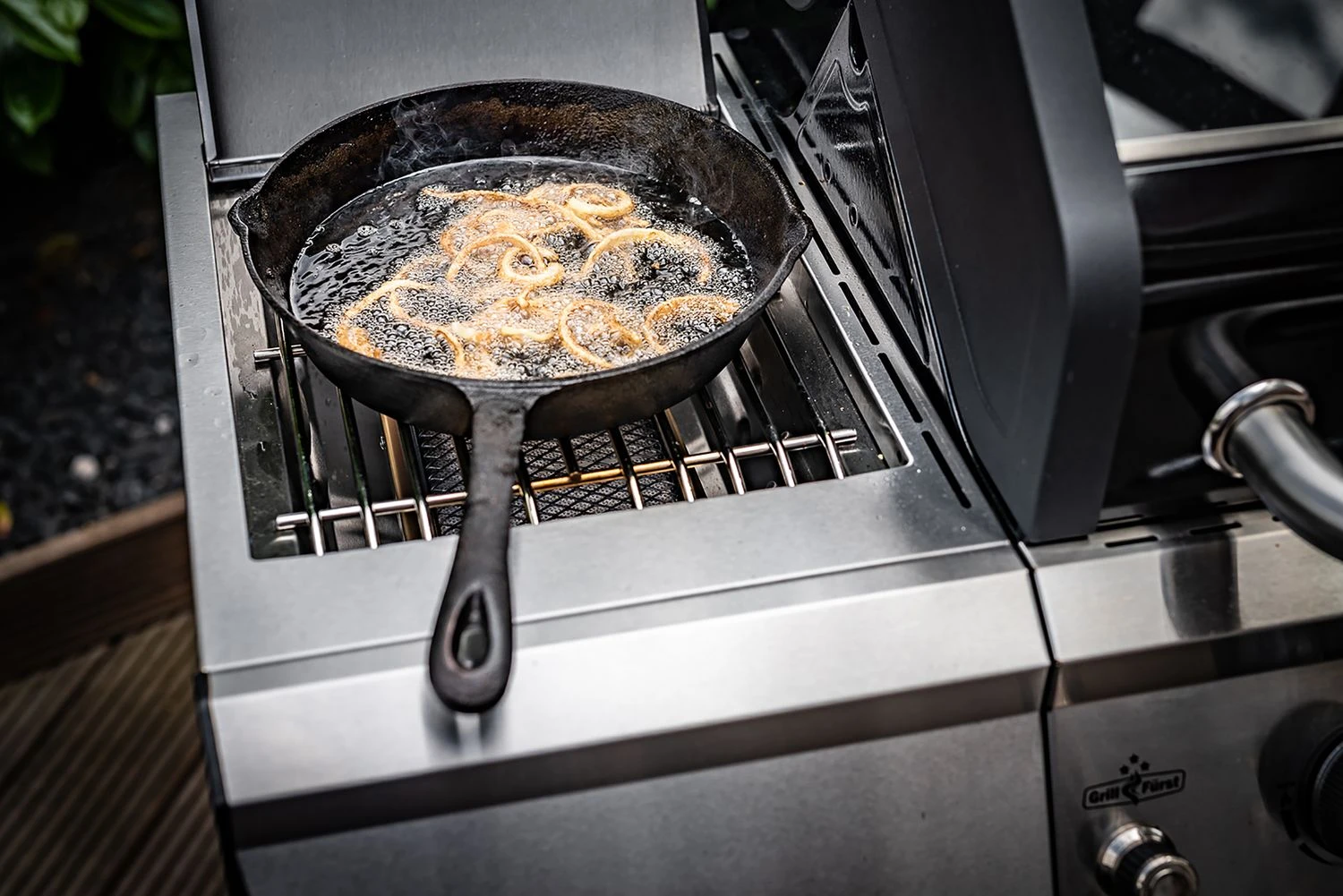 Grillfürst G620G 6-Brenner Gasgrill Mit Hochtemperaturbrenner, Heckbrenner Und Gusseisen Rosten - X-DEAL Inkl. Zubehörpaket 18 Grillfürst G620G 6-Brenner Gasgrill Mit Hochtemperaturbrenner, Heckbrenner Und Gusseisen Rosten - X-DEAL Inkl. Zubehörpaket – Bild 18