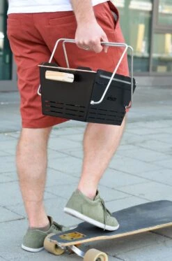 Knister Grill Original - Ausziehbarer Holzkohle Kompaktgrill 34 Knister Grill Original - Ausziehbarer Holzkohle Kompaktgrill -Broil King Verkäufe Knister Grill leichter Transport unterwegs