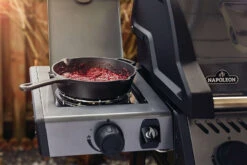 Napoleon Freestyle 365 Gasgrill, Graphit - Mit Seitenbrenner - Modell 2023 - X-DEAL Inkl. Drehspiess 38 Napoleon Freestyle 365 Gasgrill, Graphit - Mit Seitenbrenner - Modell 2023 - X-DEAL Inkl. Drehspiess -Broil King Verkäufe Napoleon Freestyle Seitenbrenner 1