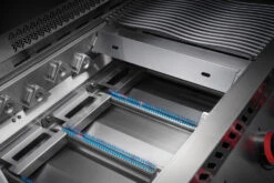 Napoleon Outdoor Küche Oasis Compact 105 Mit BIG32 Einbaugrill Und Einbau Sizzle Zone - Inkl. Arbeitsplatte Aus Feinsteinzeug 12 Napoleon Outdoor Küche Oasis Compact 105 Mit BIG32 Einbaugrill Und Einbau Sizzle Zone - Inkl. Arbeitsplatte Aus Feinsteinzeug -Broil King Verkäufe Napoleon Oasis Compact BIG32 Brennerraum Edelstahl