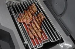 Napoleon Prestige Pro 500-3 Edelstahl Gasgrill Inkl. Drehspieß - Modell 2023 -Broil King Verkäufe Napoleon Prestige Pro Sizzle Zone Steaks