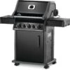 Napoleon Rogue 425 Gasgrill Mit Seitenbrenner Und Heckbrenner Inkl. Drehspieß -Broil King Verkäufe Napoleon Rogue 425 Gasgrill Hero seitlich 1