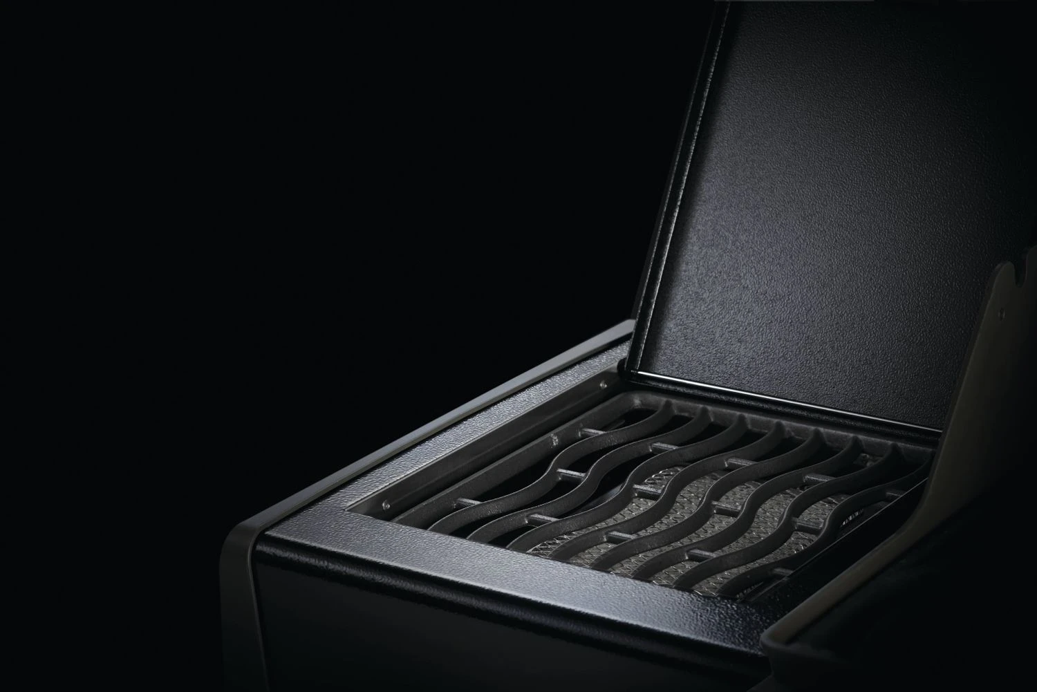 Napoleon Rogue XT 525 Gasgrill - All Black - Mit Sizzle Zone - Modell 2023 2 Napoleon Rogue XT 525 Gasgrill - All Black - Mit Sizzle Zone - Modell 2023 – Bild 2