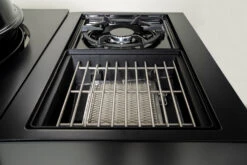 Outdoorchef Gas Kugelgrill Arosa 570 G Evo Black Style - Inkl. Blazing-/Cooking Zone Kit Plus -Broil King Verkäufe Outdoochef Kugelgrill Arosa 570 G Blazing Zone