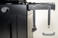 Outdoorchef Gas Kugelgrill Arosa 570 G Evo Black Style -Broil King Verkäufe Outdoorchef Arosa Gas Kugelgrill 570G EVO Black Style Seitenablage 1