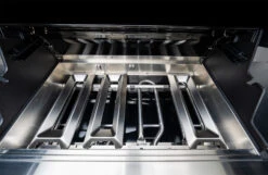 Outdoorchef Dualchef 425 G BZ Gasgrill Mit BLAZING ZONE Infrarotbrenner -Broil King Verkäufe Outdoorchef Dualchef 425G BZ Detail Twin Brenner 1