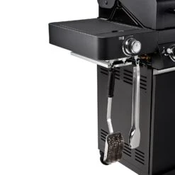 Rösle Gasgrill BBQ-Station Videro G4-S Vario+ Nero Schwarz - Modell 2023 - SMART Deal Inkl. Grillfürst Grill Control 19 Rösle Gasgrill BBQ-Station Videro G4-S Vario+ Nero Schwarz - Modell 2023 - SMART Deal Inkl. Grillfürst Grill Control -Broil King Verkäufe Roesle Videro G4 S Vario NERO matt schwarz Besteckhalter