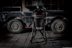 The Bastard Keramikgrill Classic Medium - Complete - Schwarz Glänzend - Modell 2023 -Broil King Verkäufe The Bastard Classic Medium Untergestell Seitentischel